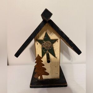 Rustic Wooden Birdhouse with Peg